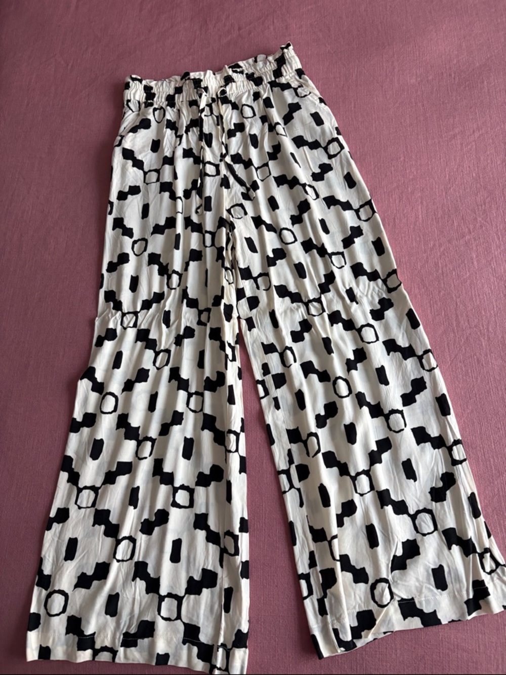 H&M Black & White Wide Leg Patterned Pants